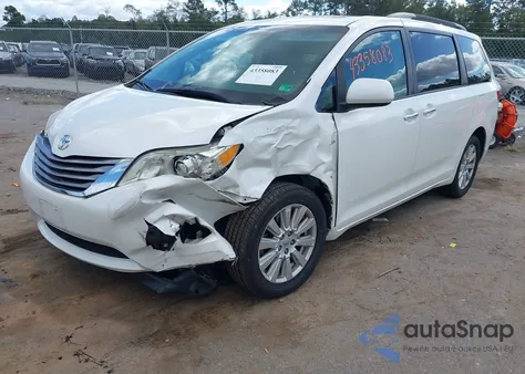 2017 Toyota Sienna Xle 7 Passenger z USA, uszkodzony, nr VIN 5TDDZ3DC8HS162481